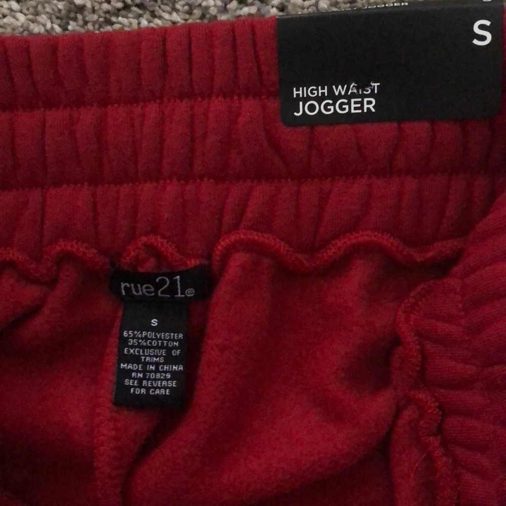 Red Rue 21 joggers - Picture 3 of 3